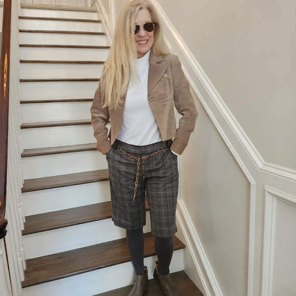 Ideology Chic Tan Suede Cropped Jacket, Size Petite Small, $40 - Picture 1 of 12